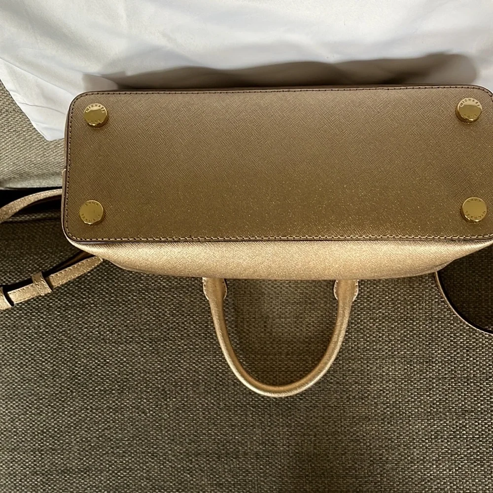 Michael Kors Satchel Saffiano Leather - Picture 5 of 6